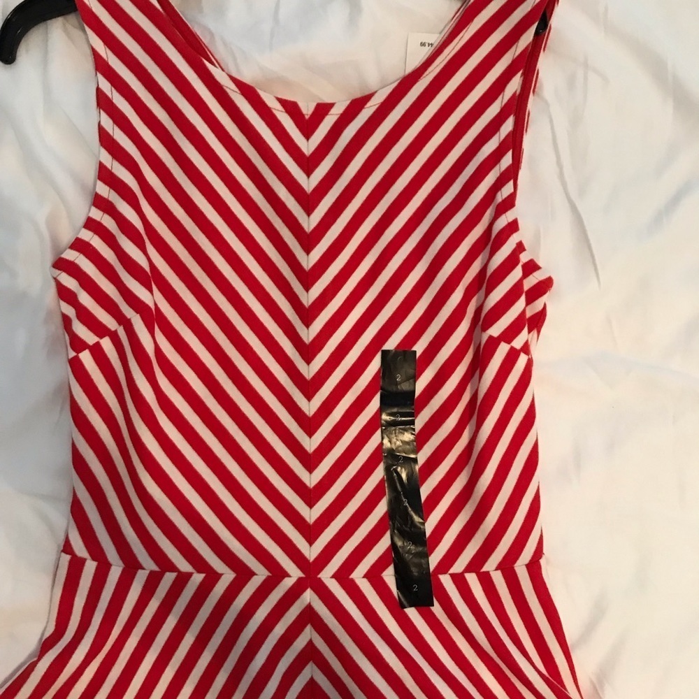 NWT! Banana republic striped red white cotton top. Size 2 / XS